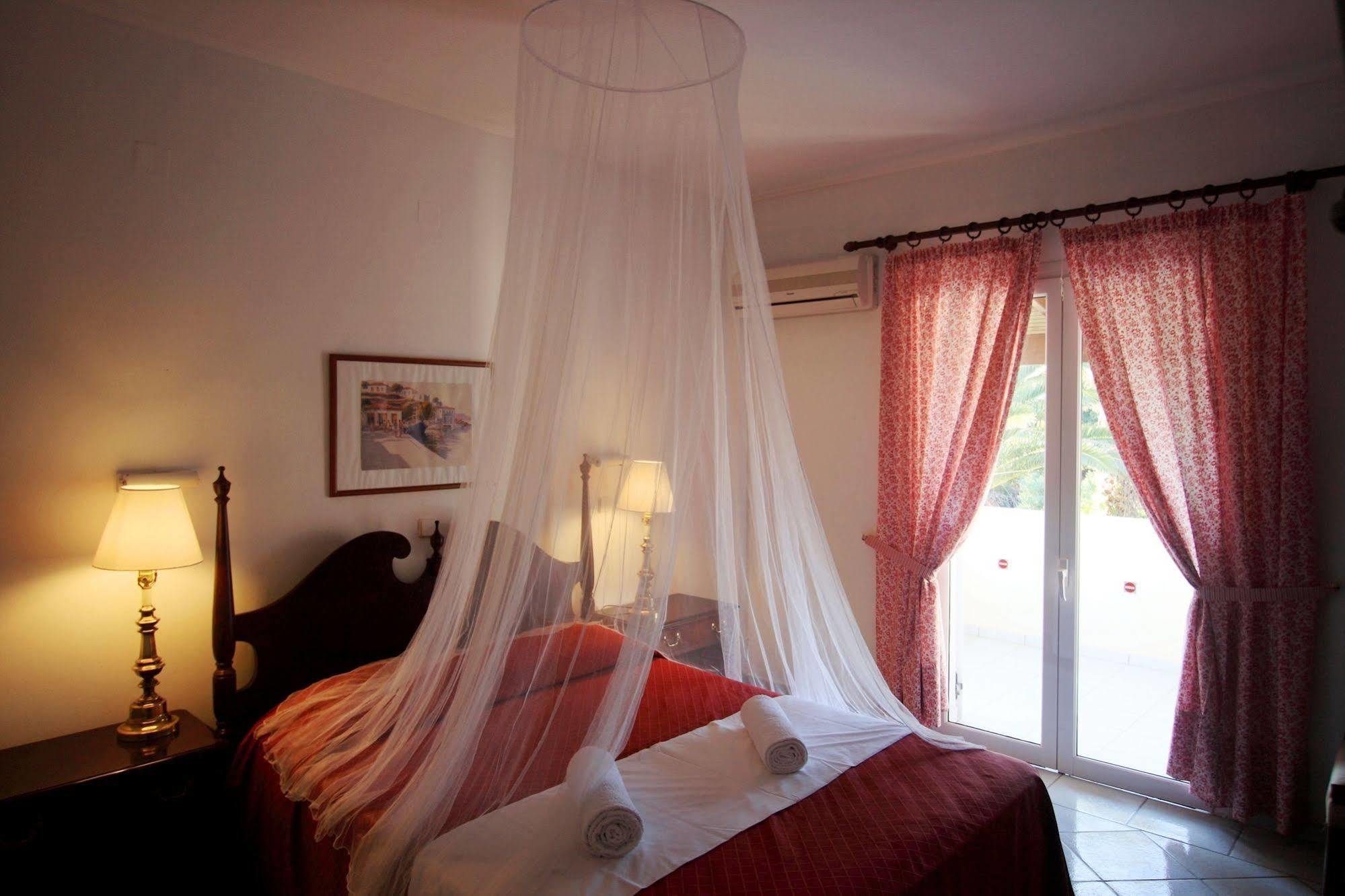 Phoenix Aparthotel